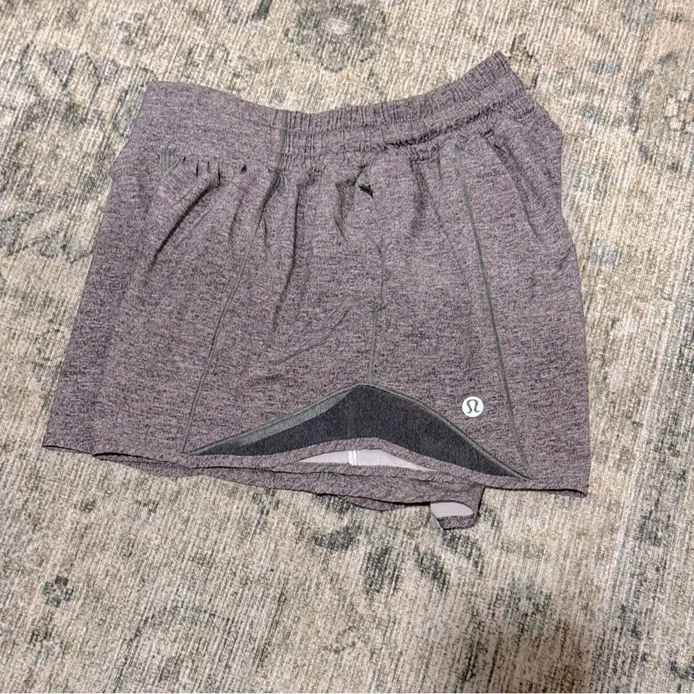 Lululemon Hotty Hot Lined Short  / Sz 4Tall